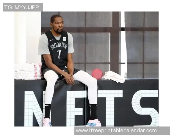 篮网与魔术激战第4节精彩回顾球员表现与关键时刻分析